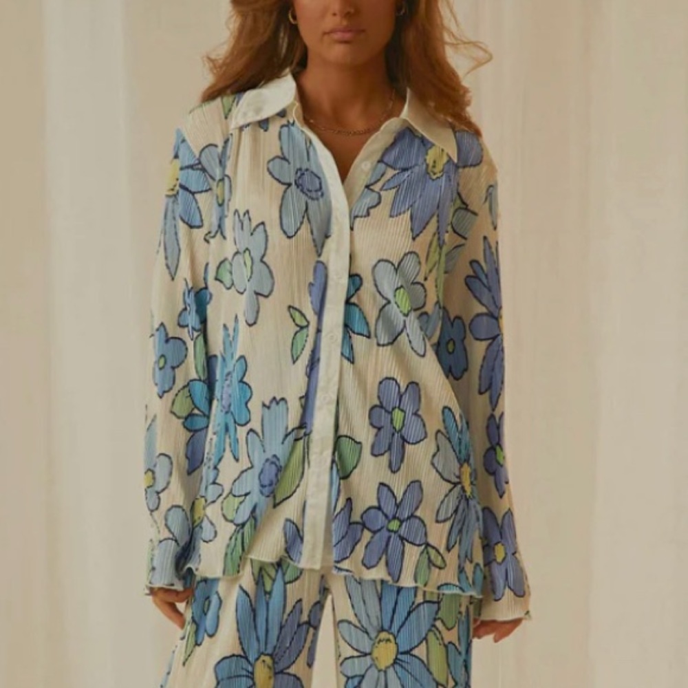 PEPPERMAYO change of pace shirt in blue blossom